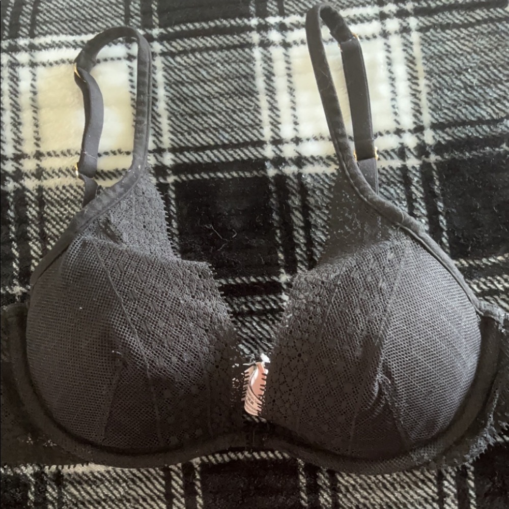 Victoria’s secret lacy black bra